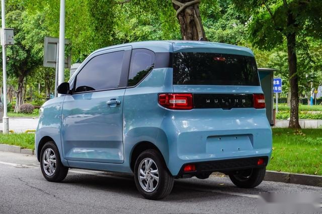 这才是中国速度，五菱新车20天卖出1.5万辆，成了国货之光