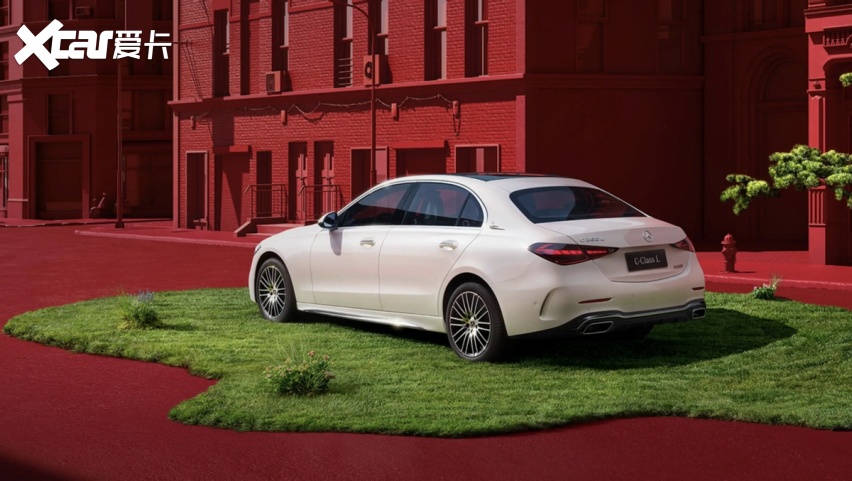 新奔驰C级上市,33.83万起买2.0T,还是纯电CLA?