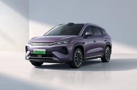 二代刀片电池+闪充技术，比亚迪再次亮剑