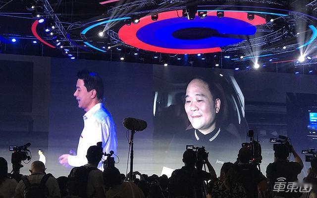 今天是李书福李彦宏同框，明天是中国AI改变全世界