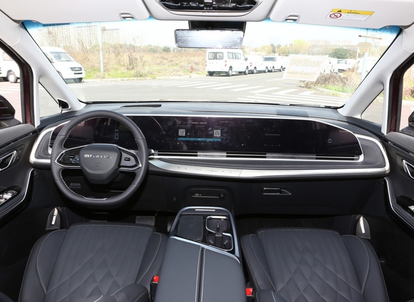 自主品牌的崛起 上汽大通MAXUS G90对比丰田赛那SIENNA