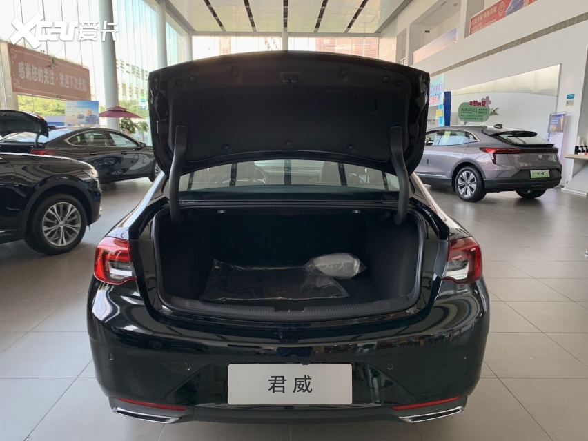 新君威探店：直降3.7万元，终端价再优惠，值得推荐入手吗？