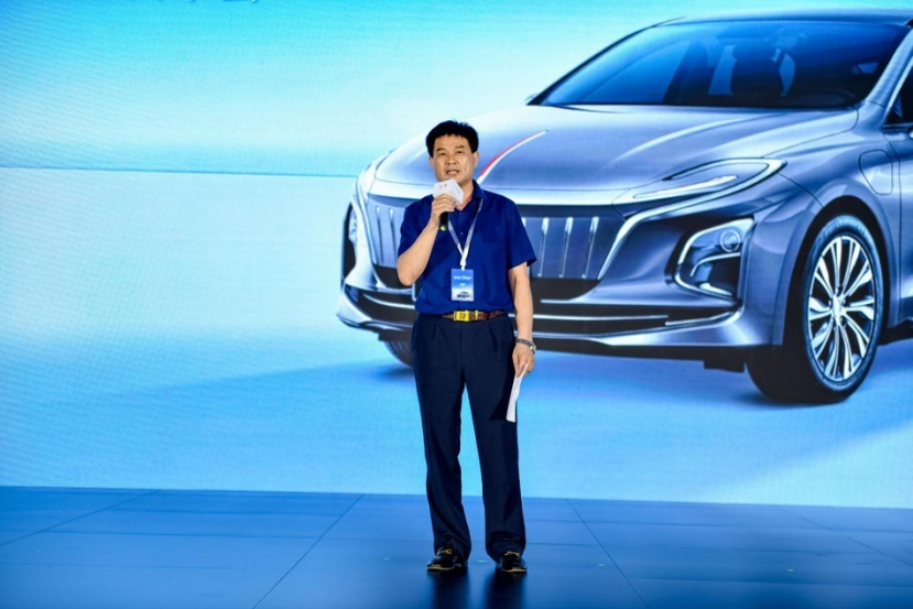 车长超5米，续航605km,红旗E-QM5 PLUS强势来袭