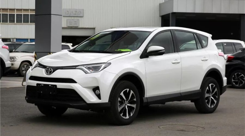 16万买丐版丰田RAV4还是本田CR-V？这款中型SUV没准