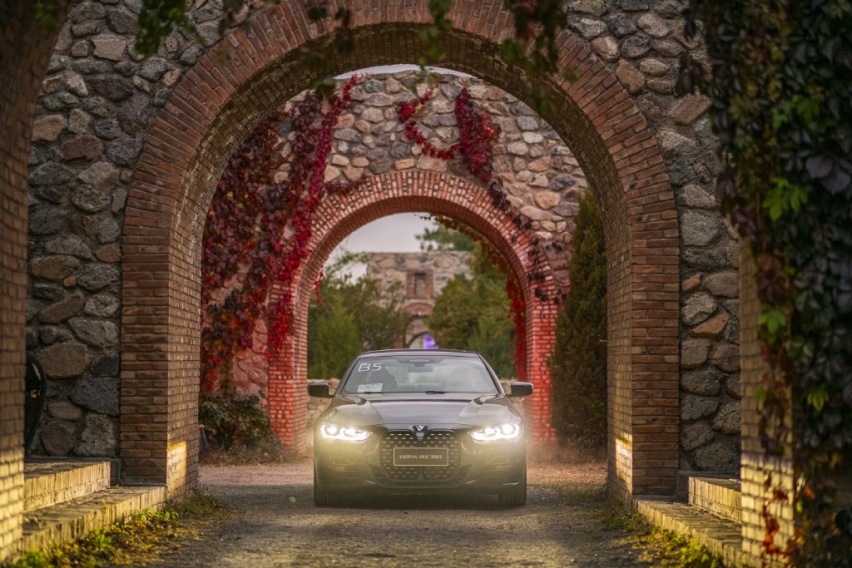 全新BMW 4系，开起来有惊喜，与330i有明显区别