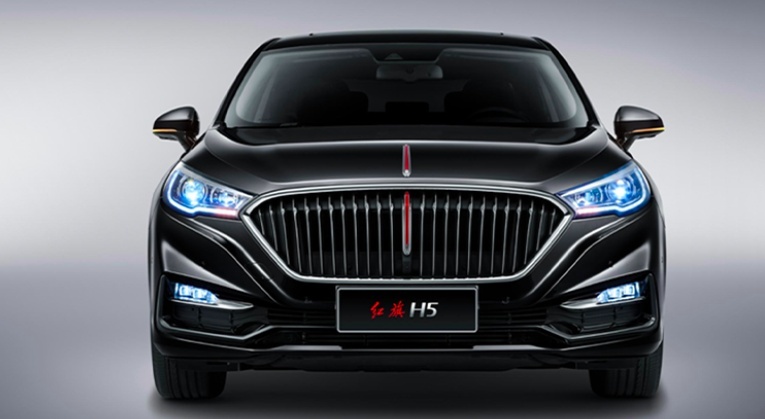 全新红旗H5实车现身,小H9外观,还有2.0T加持,又一爆款?