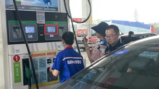 轮里学｜一箱油能跑多远？秦PLUS DM-i的答案可能会让你惊讶