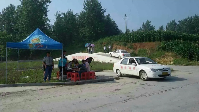 为什么一些女司机平时开车技术不好，但学驾照时很快就能通过？
