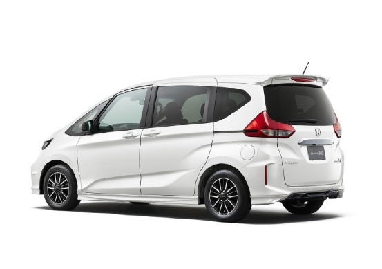 日本8月汽车销量公布，飞度“MPV”版跻身前十，小号埃尔法不见身影！