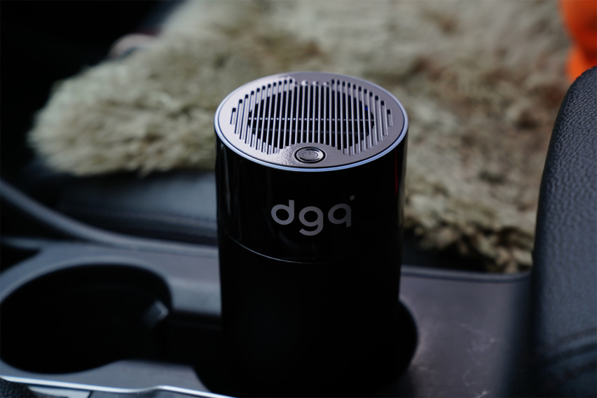 DQG-C1车载净化器，无需更换滤网，去车内异味，效果佳