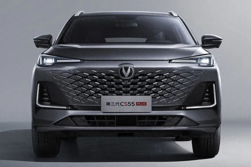 【e汽车】长安第三代CS55 PLUS上市，售9.99万-11.39万