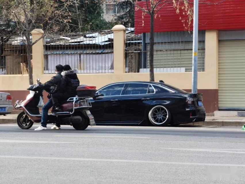 玩过3台竞技风的宝马，最终还是选择了领克03玩姿态
