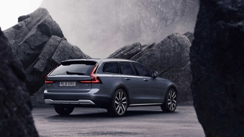 2021款沃尔沃S90/V90发布，灯组进化，搭载轻混系统