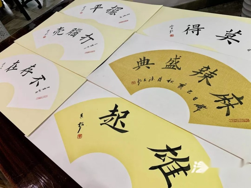 巴蜀笑星助阵，还搞了这些花样儿，这届麻辣盛典真的“打脑壳”