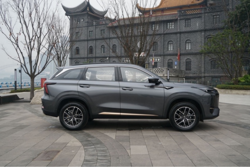 第二代长安CS75PLUS上市 一辆真正花了心思的SUV？