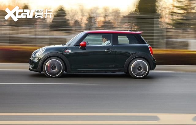 2020款MINI JCW正式上市 售价32.58-36.18万元