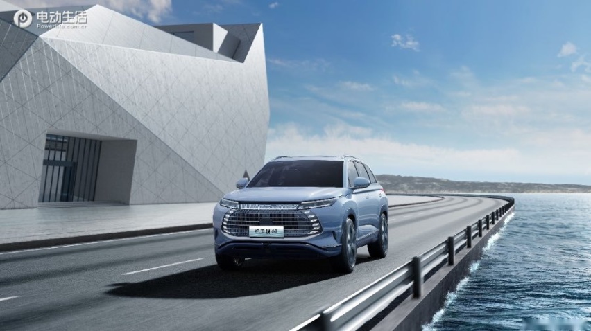 2022成都车展：大五座超混SUV 比亚迪护卫舰07首秀