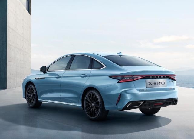 10万新卷王！1.6T+多连杆独立悬架，奇瑞艾瑞泽8售10.89万元起