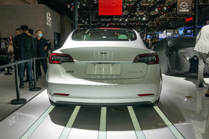 特斯拉Model3一年的用车成本要多少钱？算完后吓一跳！