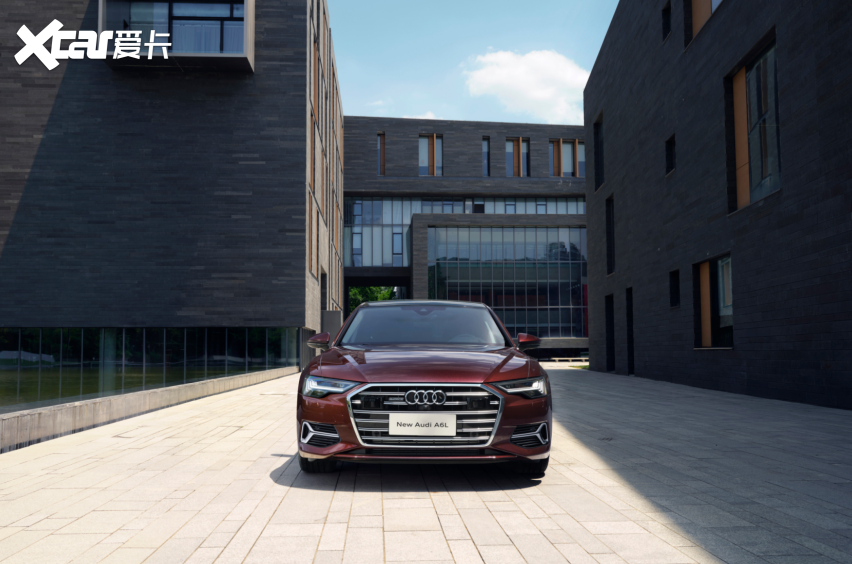 解构豪华新维度，一汽奥迪A6L以技术共生重塑出行体验