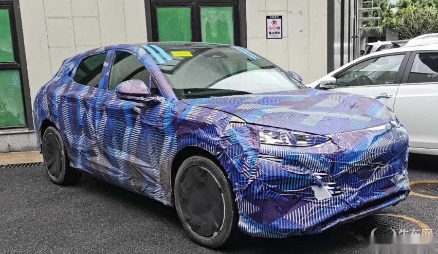 硬杠Model Y，比亚迪“世界级SUV”什么样？