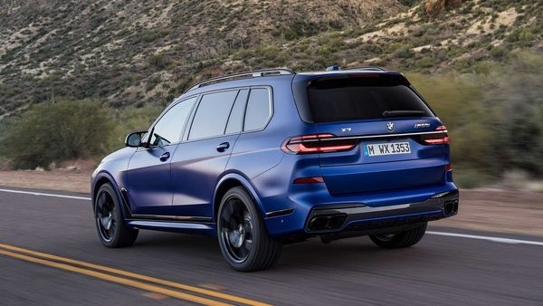 48V轻油电上身，宝马旗舰豪华SUV X7小改款亮相