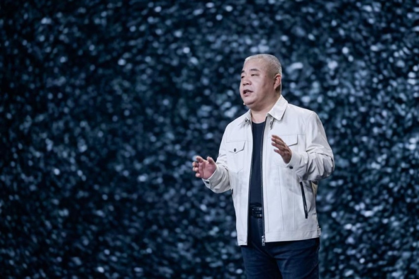 魏牌高山MPV，丰田埃尔法加价时代的终结者?