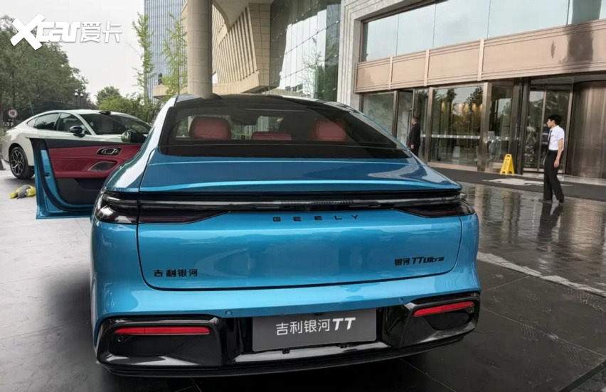 吉利银河TT Ultra首发，预瞄魔毯+425kW，够强吗？