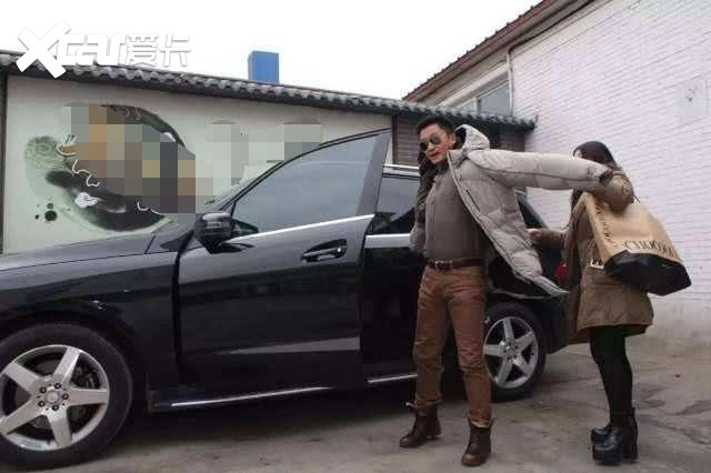 功夫明星吴京开什么车？