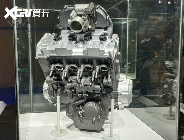 奔达 四缸发动机