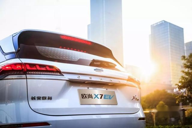 长安欧尚X7 EV：电池好坏除了“充一充”还需要“浸泡一下“
