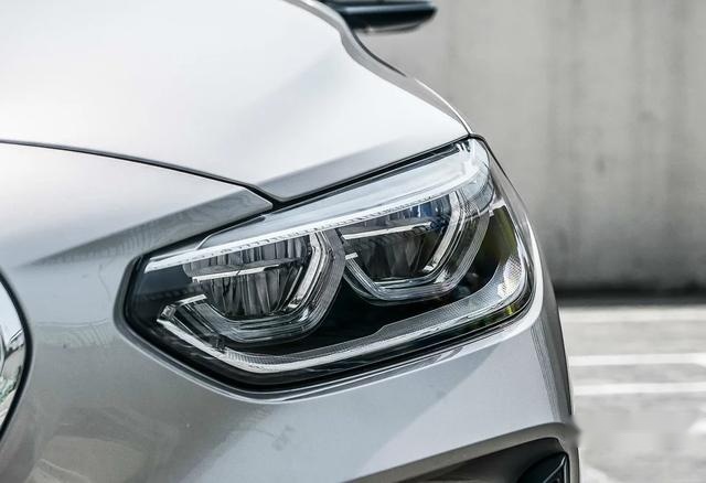 手握15万买思域？这蓝天白云不足15万，真正入门豪车，年轻人都爱
