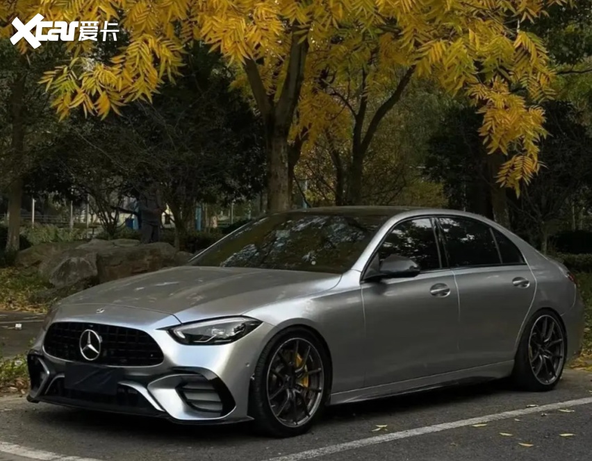 新奔驰C级上市,33.83万起买2.0T,还是纯电CLA?