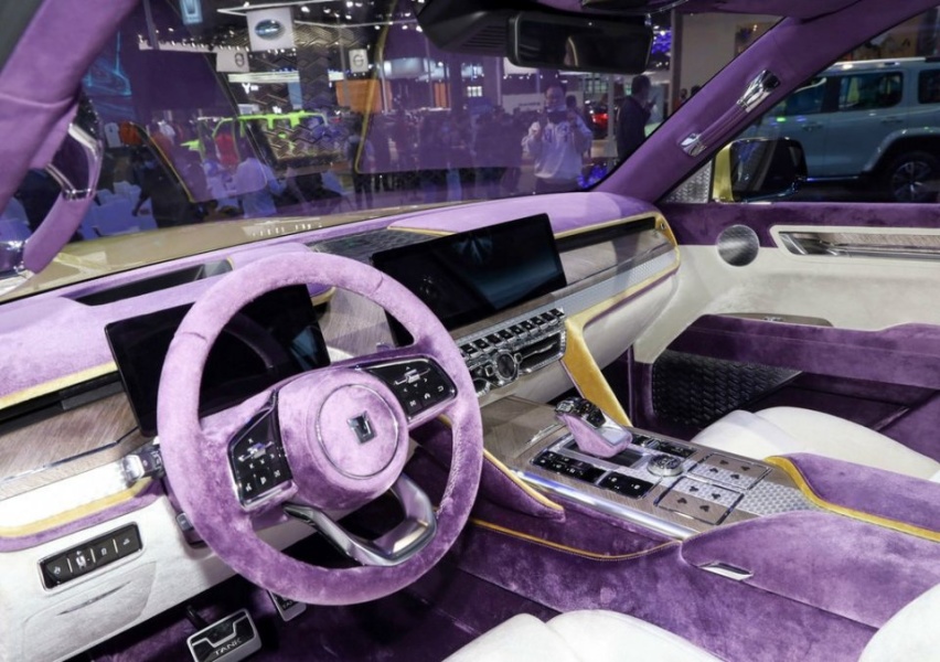 坦克品牌独立首秀——豪华SUV,上海车展现