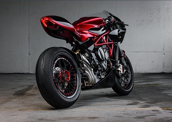 艺术品的升华 MV Agusta F3 675 咖啡定制版