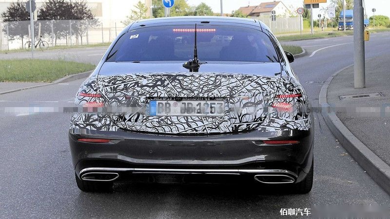 2021-mercedes-s-class-spy-photo-rear-angle.jpg
