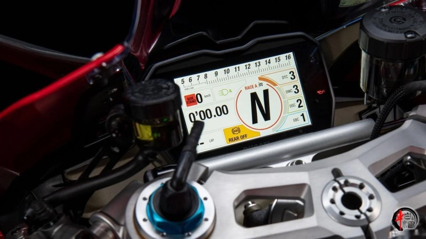 超跑｜杜卡迪 Panigale V4：骑行的极致享受，售价25.9万元