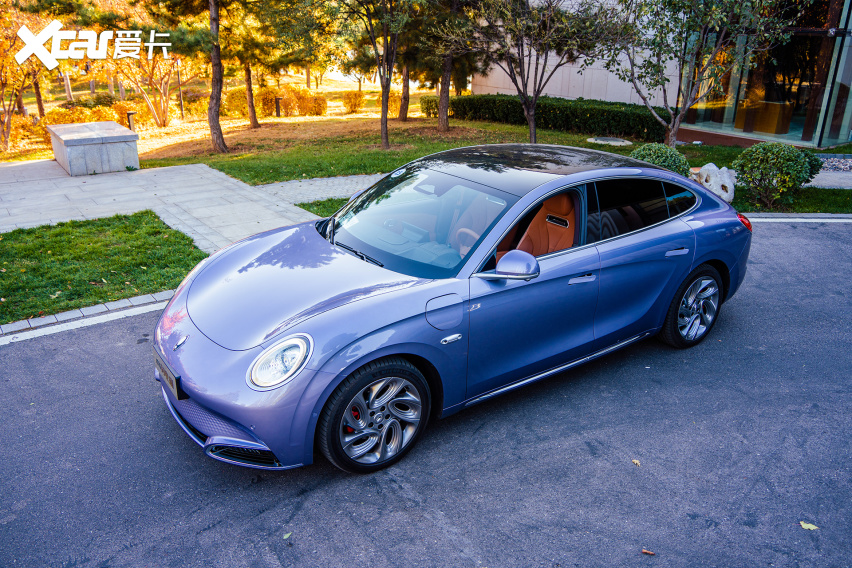 欧拉闪电猫 纯电轿跑 智能四驱 不止为女性 男士也