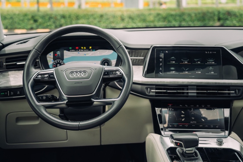 都是豪华SUV，40万级别奥迪Q6和沃尔沃XC90选谁？