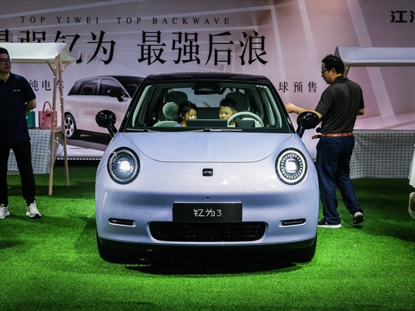9.79万元起，前期推出两种续航版本，钇为3正式开启预售