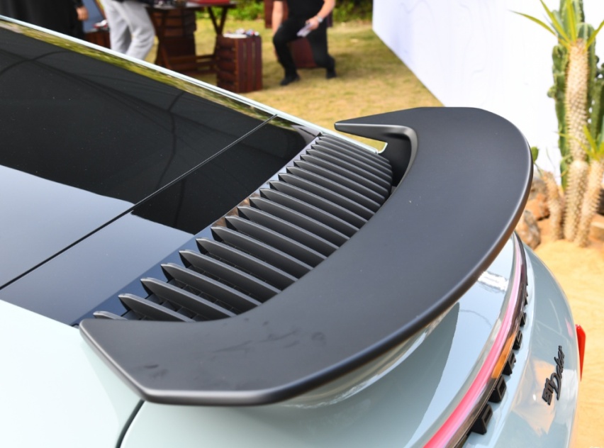 保时捷911出新车，搭载3.0T+8速PDK，能下赛道能越野