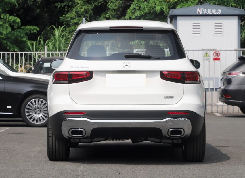 7座奔驰SUV，却不足30万！奢华内饰，轴距超2.8米，有面儿