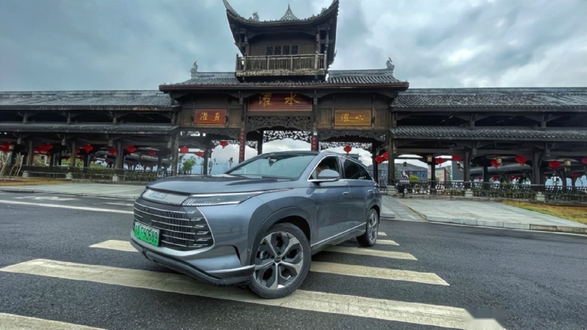 试驾护卫舰07：家用大五座SUV开起来如何？