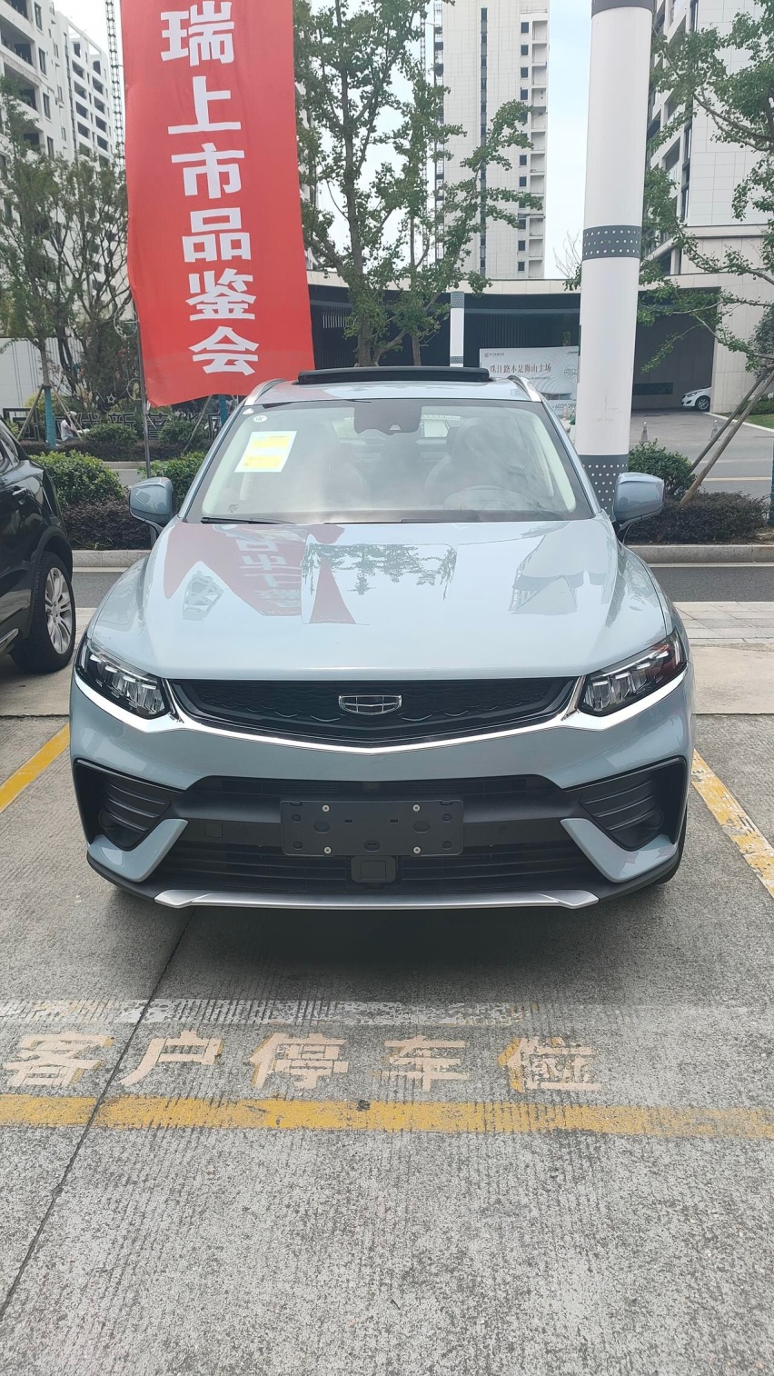 星越S到店实拍，定位性能轿跑SUV，2.0TD+8AT，还有四驱可选