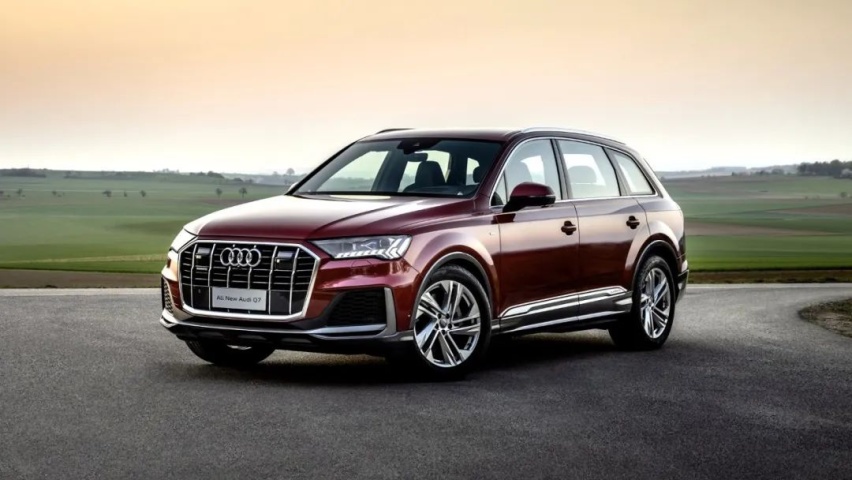 奥迪新款Q7售68.98万元起，BBA这三款豪华中大型SUV