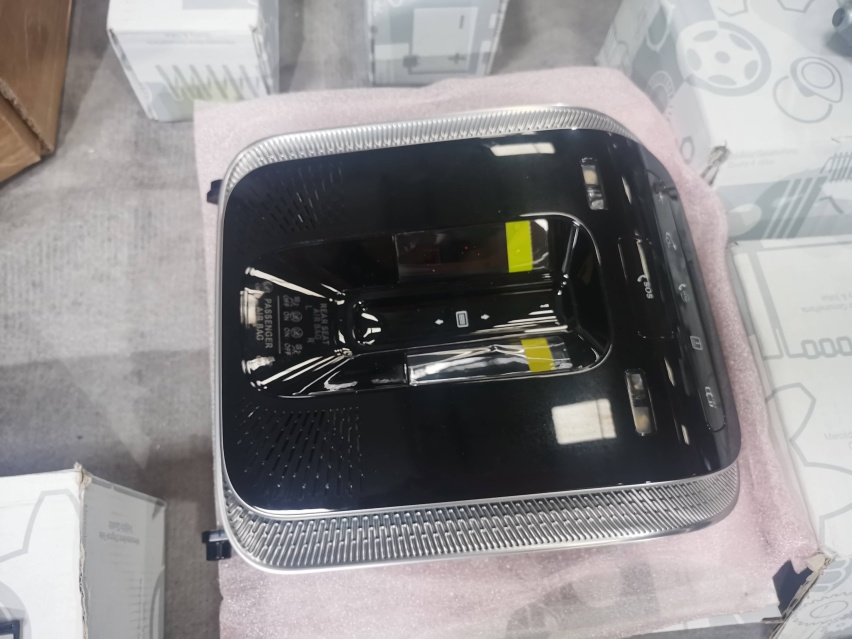 迈巴赫S480升级主动式氛围灯+电动后门+前后手势感应