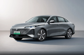 5.69万能买，轴距2765mm的插混车，逸动PHEV怎么样