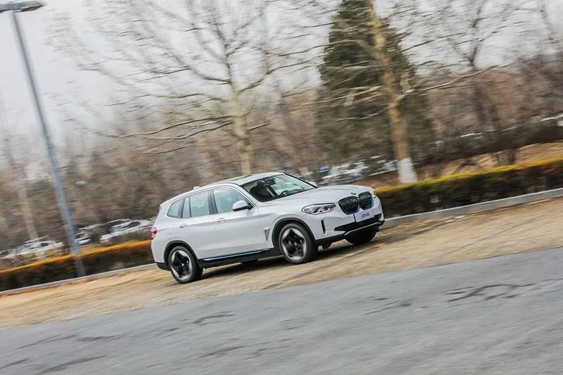 【试驾】智能大于电动｜BMW iX3 创领型