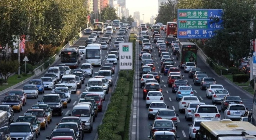 清明节高速免费时间来了！提议错峰免费？高速免费政策怎样更合理