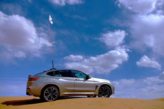 沙上的华尔兹 BMW X3 M和BMW X4 M西区塞北探享